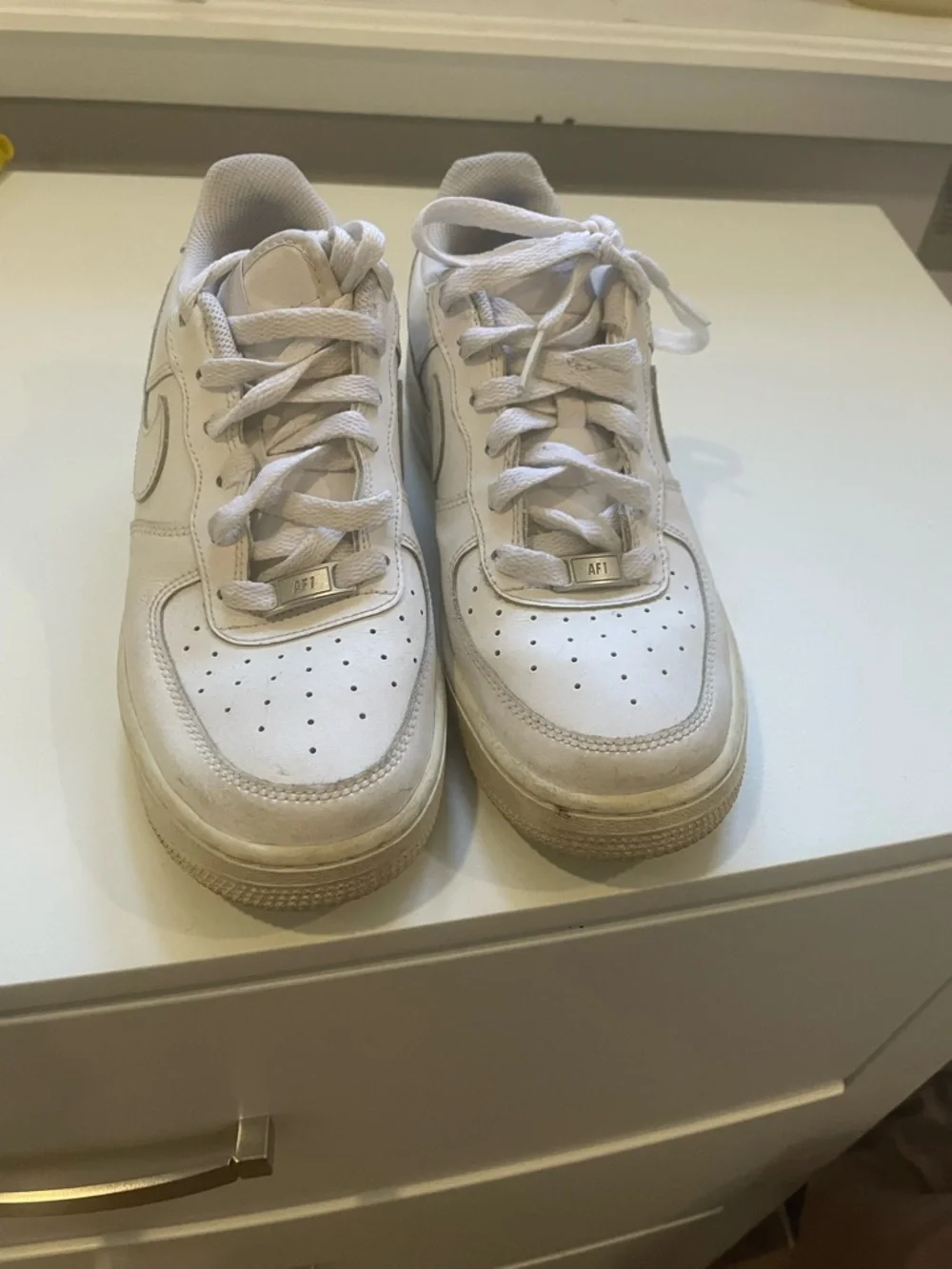 Nike A1 - White Leather Sneakers with Swoosh - Classic Low Top - Picture 3 of 4